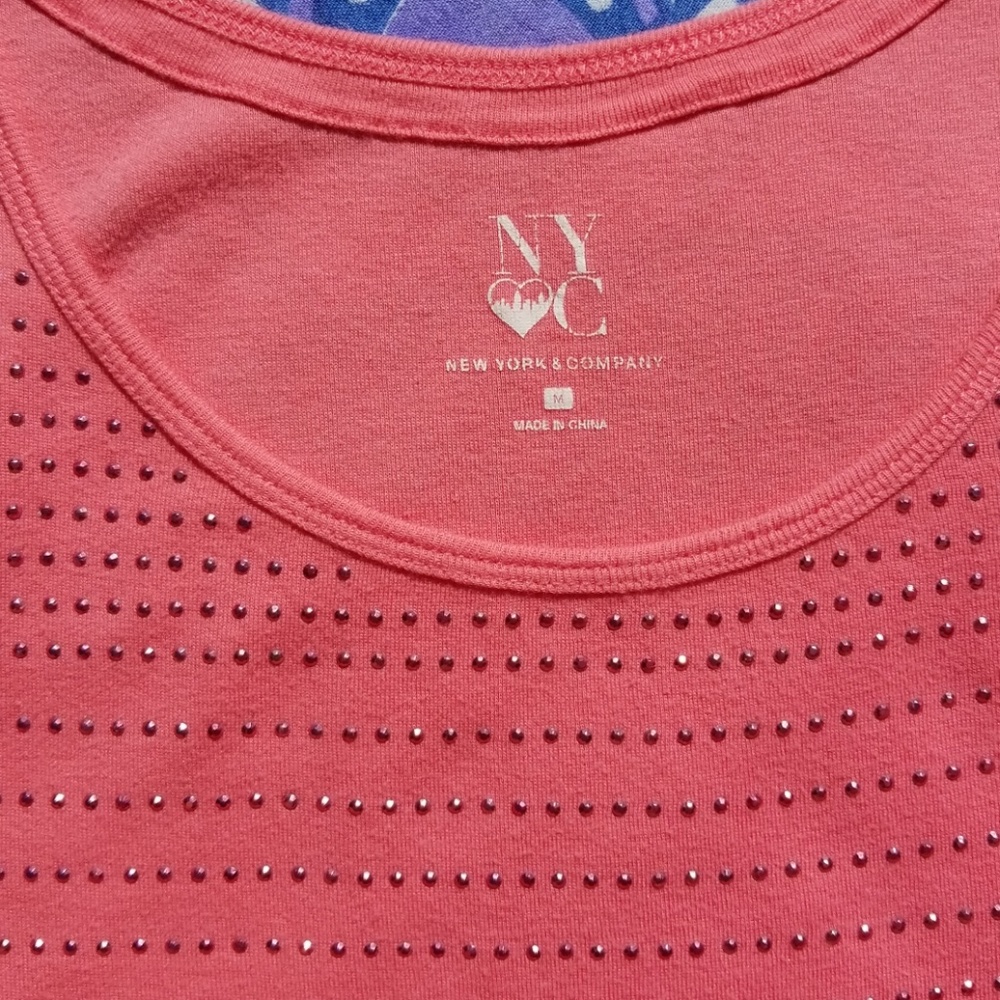 NY&Co Rhinestone Tanktop - Picture 2 of 3